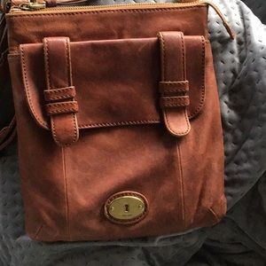 Classic fossil leather crossbody